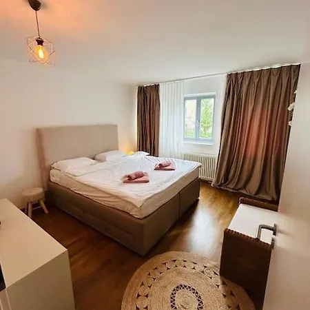 Stylish Super Central 130 Qm Apartmán *